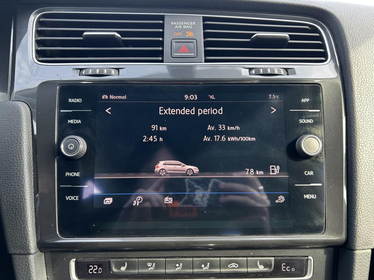 2018 Volkswagen e-Golf - Image 117