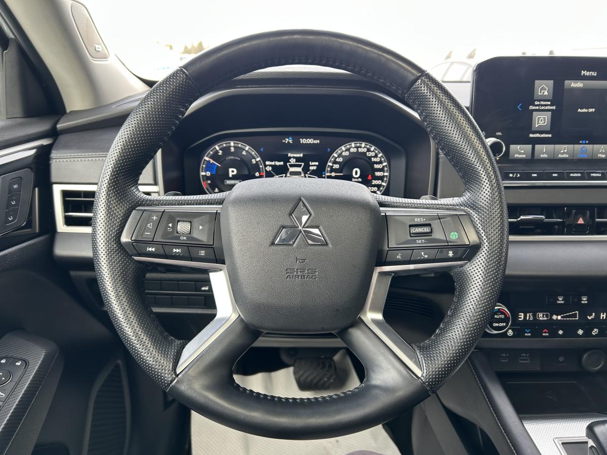 2024 Mitsubishi Outlander - Image 181