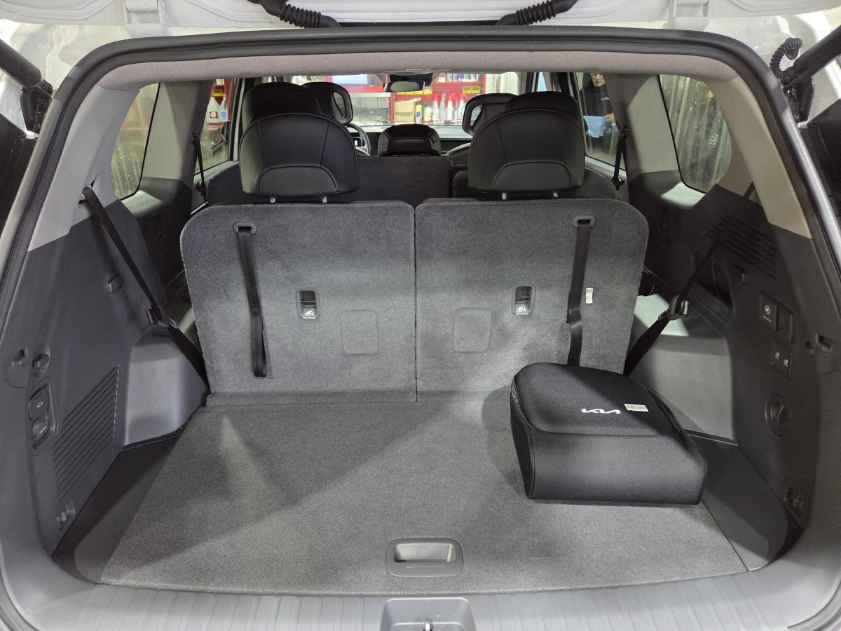 2026 Kia EV9 - Image 291