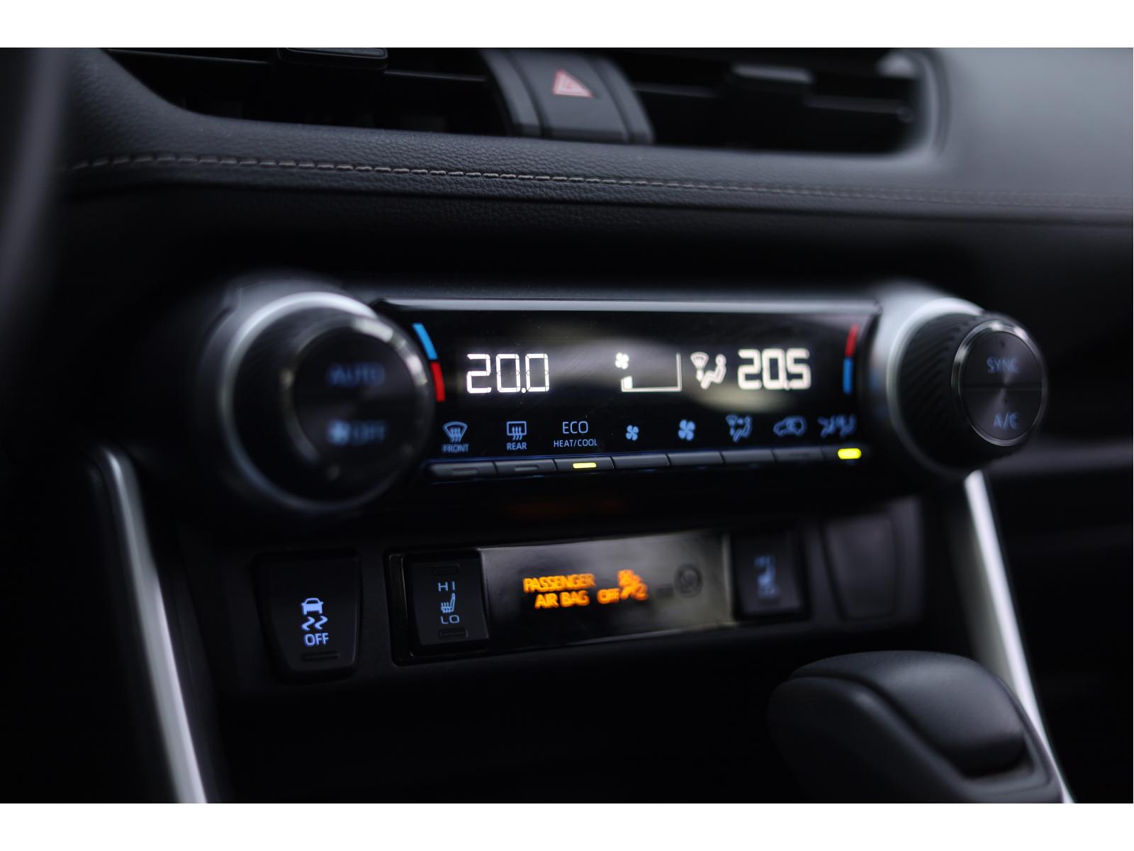 2019 Toyota RAV4 - Image 44