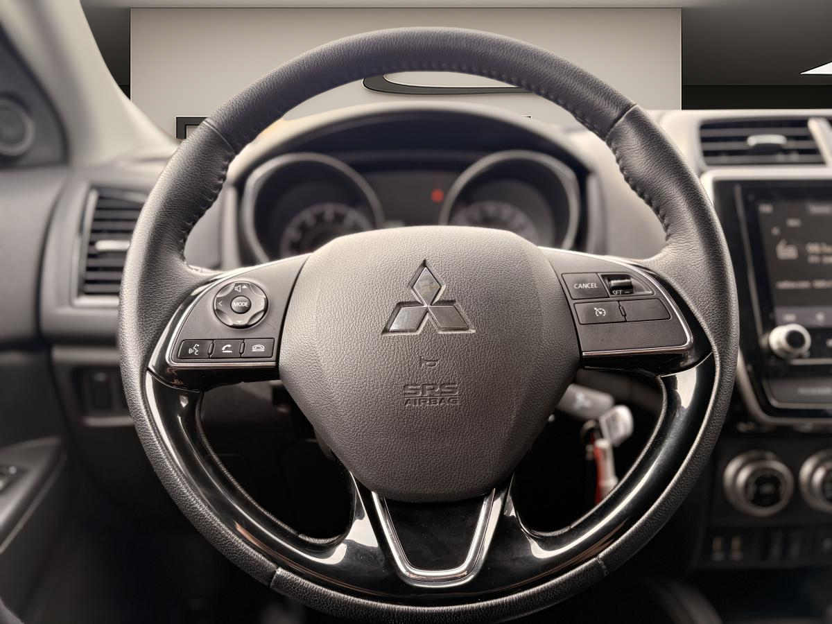 2023 Mitsubishi RVR - Image 240