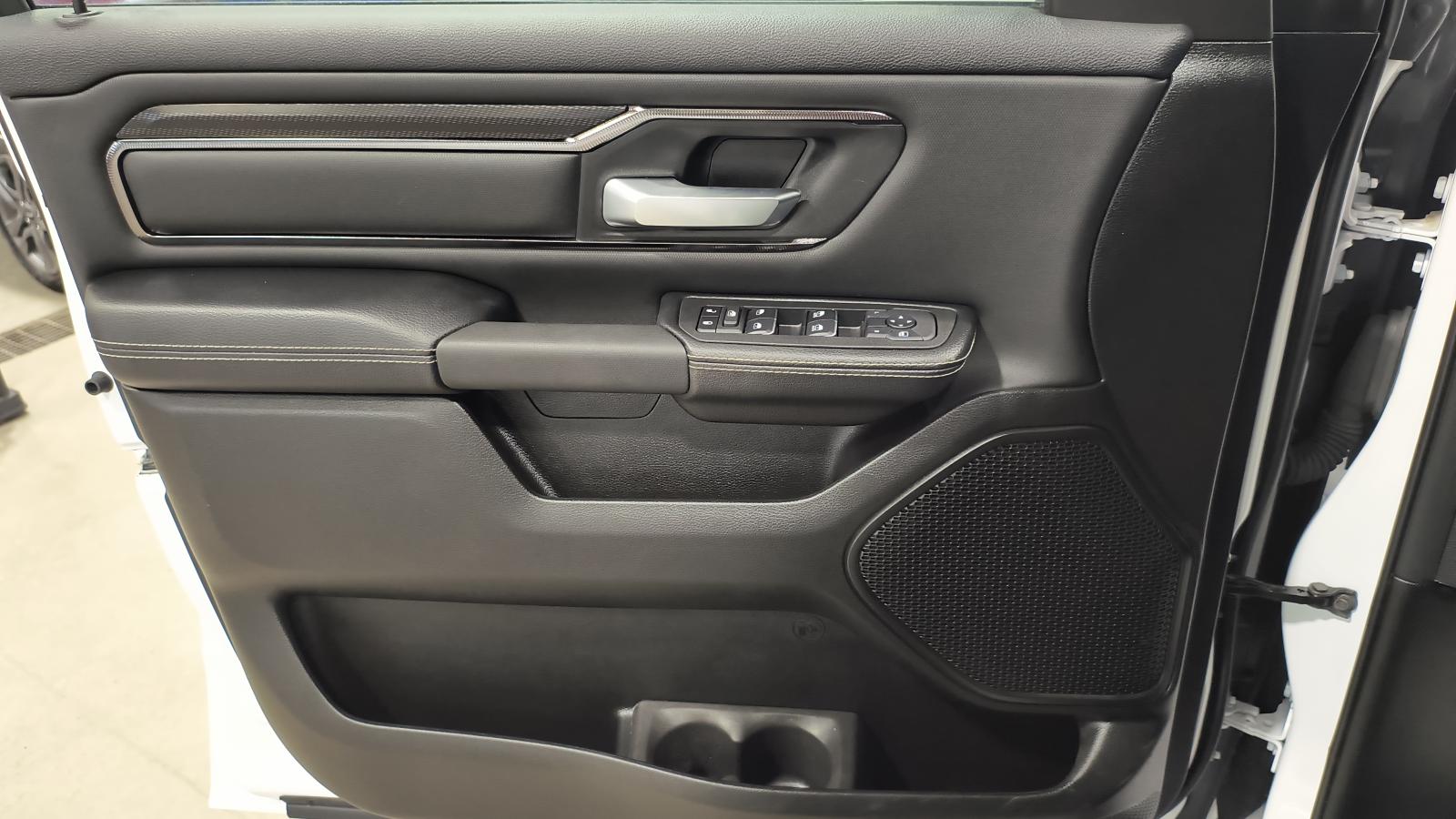 2025 RAM 1500 - Image 413