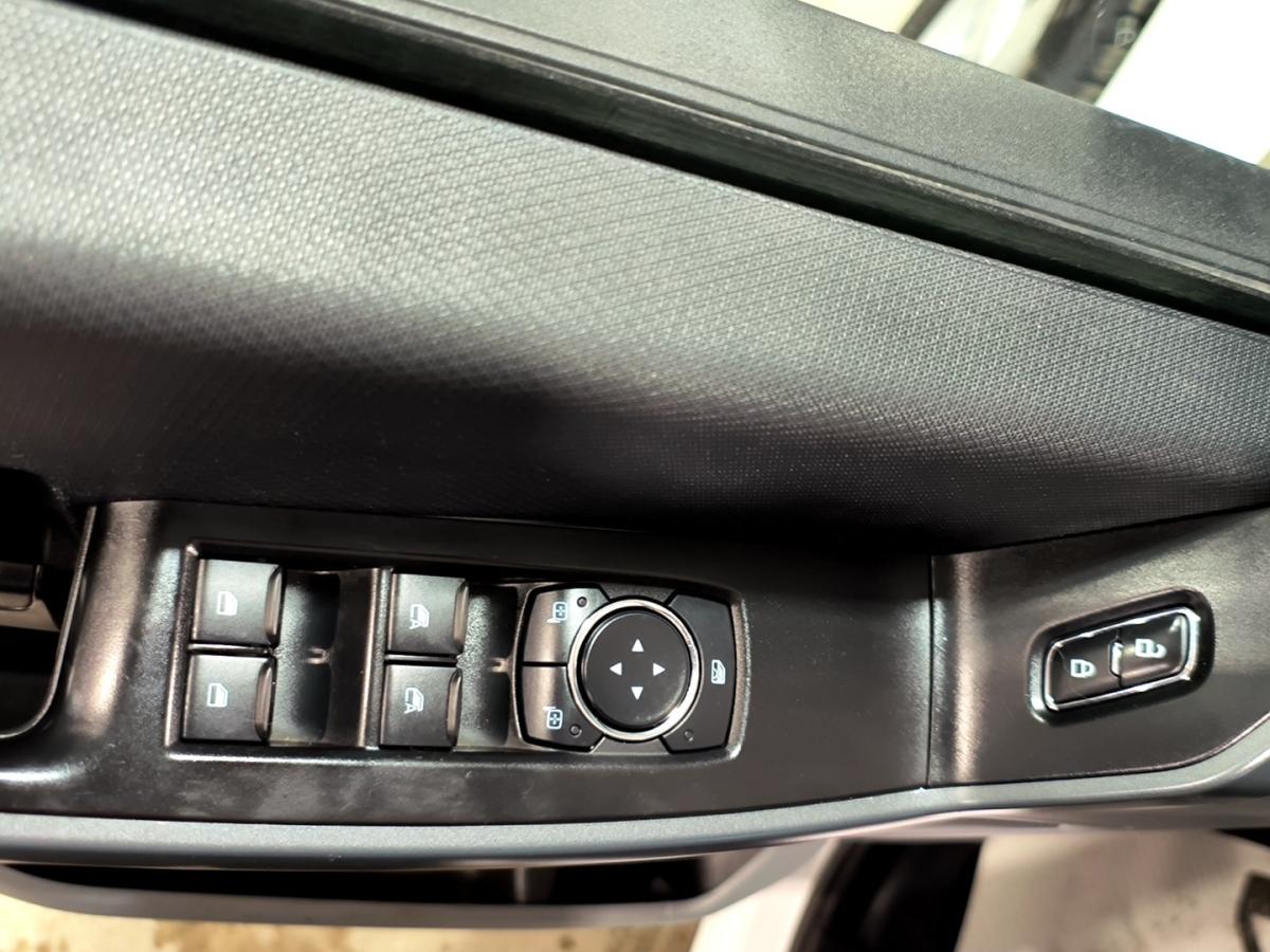 2022 Ford F-150 - Image 409
