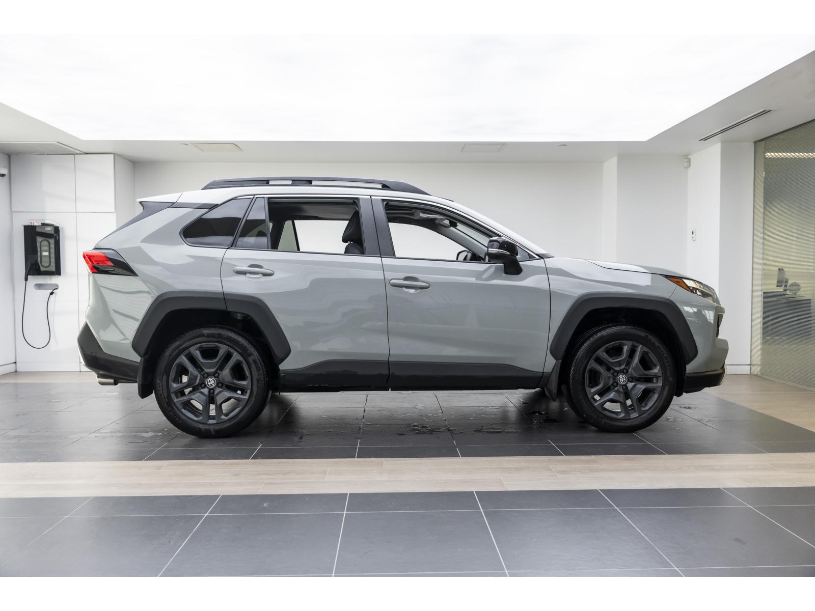 2022 Toyota RAV4 - Image 280