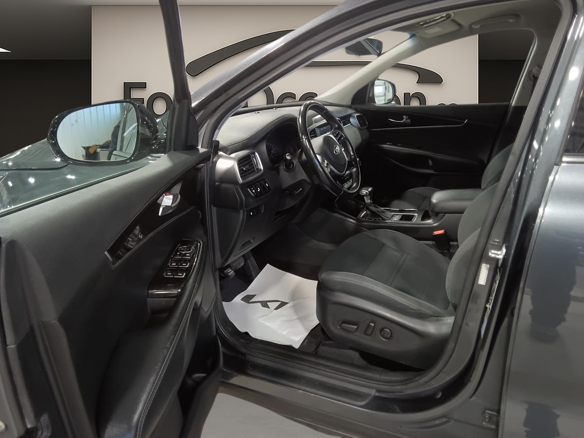2020 Kia Sorento - Image 399