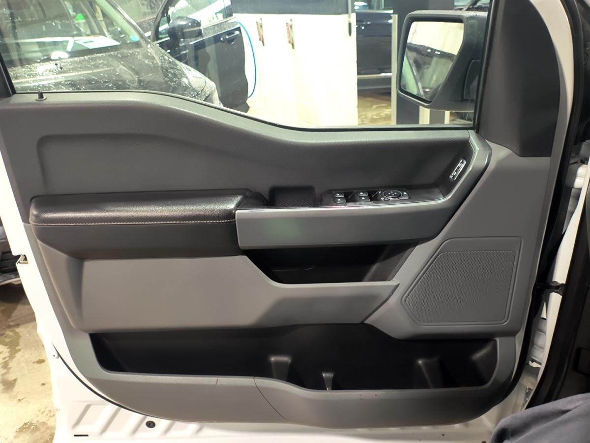 2022 Ford F-150 - Image 433