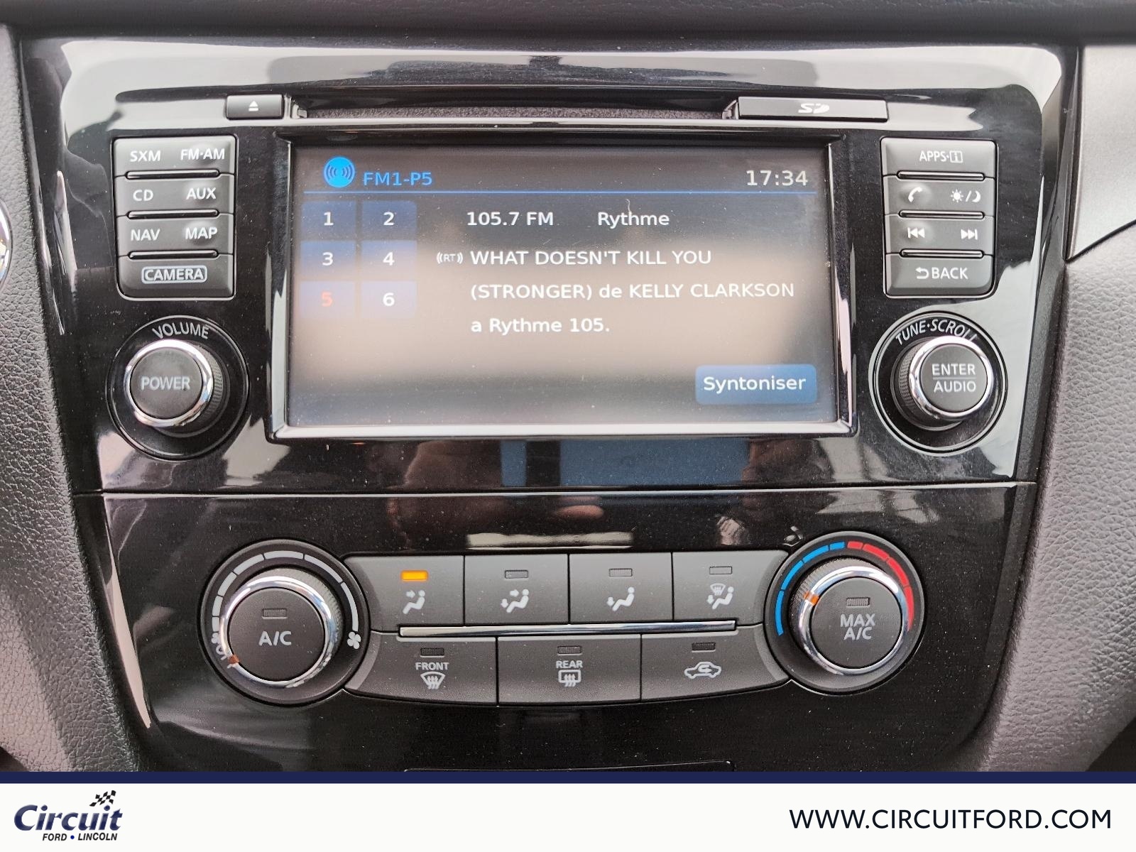 2016 Nissan Rogue - Image 64