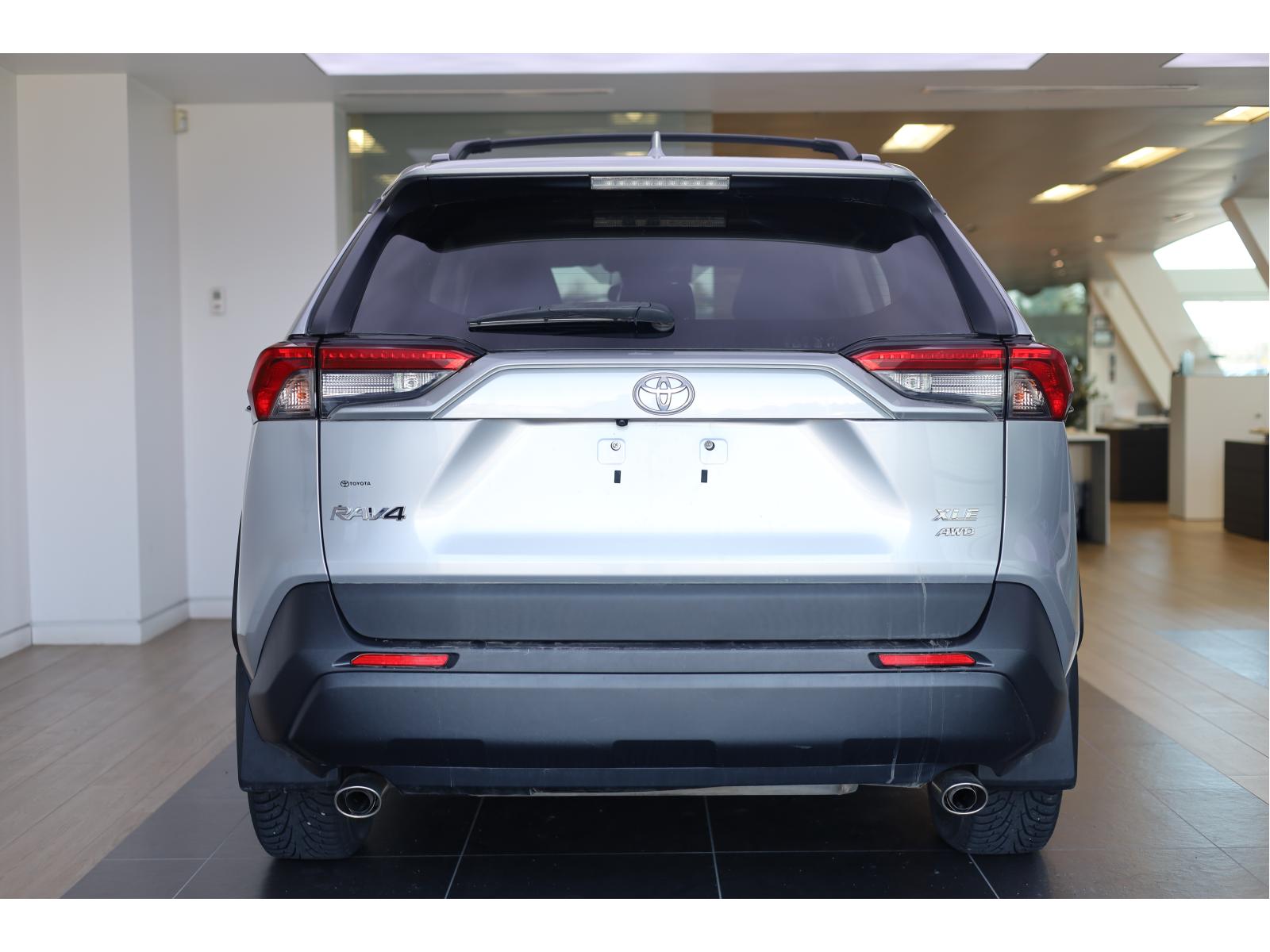 2019 Toyota RAV4 - Image 98