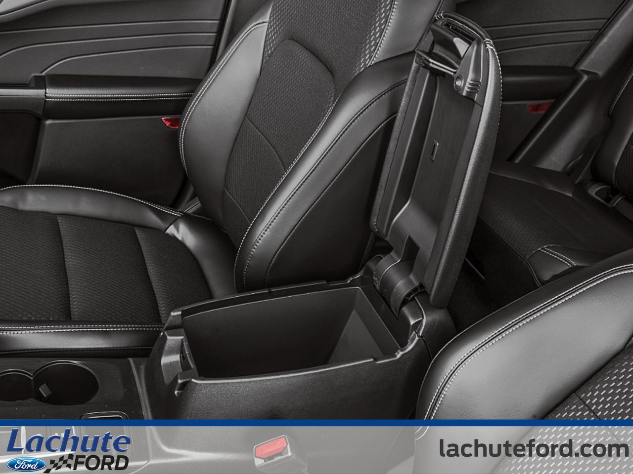 2025 Ford Escape Hybrid - Image 36