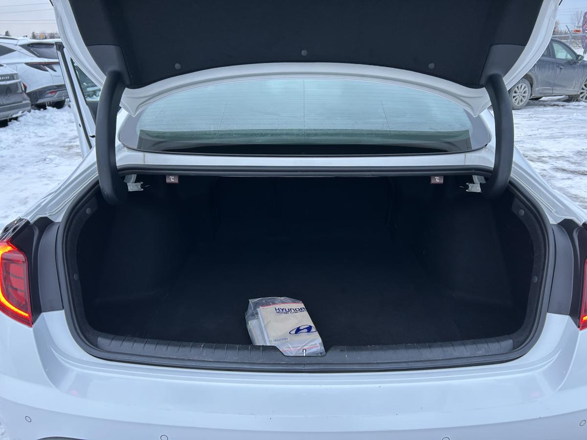 2023 Hyundai Sonata Hybrid - Image 478