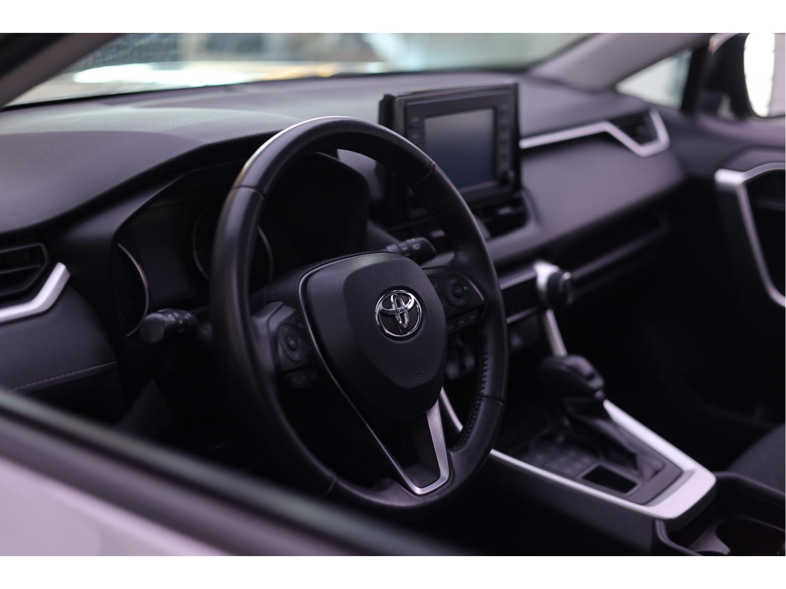 2019 Toyota RAV4 - Image 148