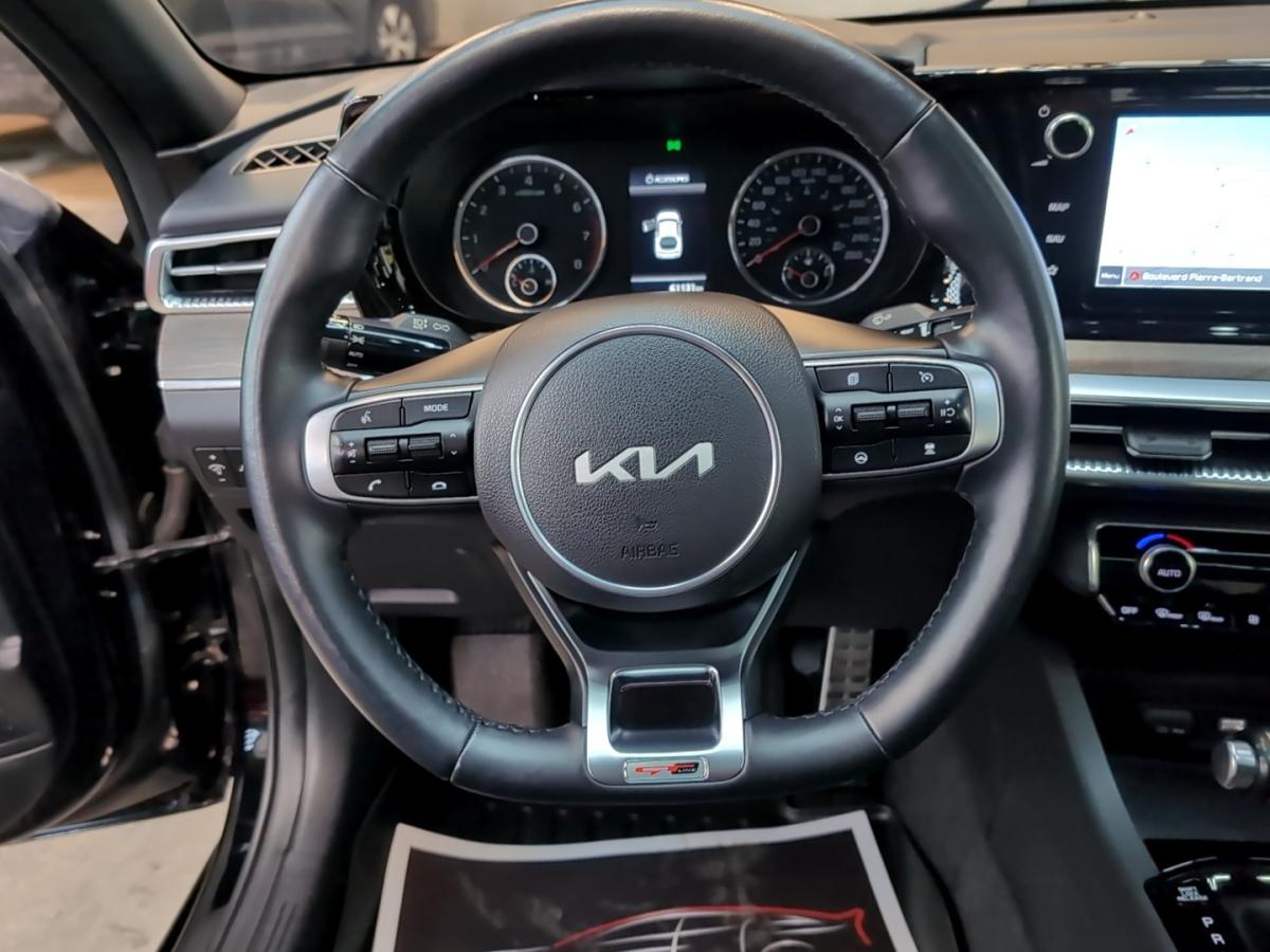 2022 Kia K5 - Image 44
