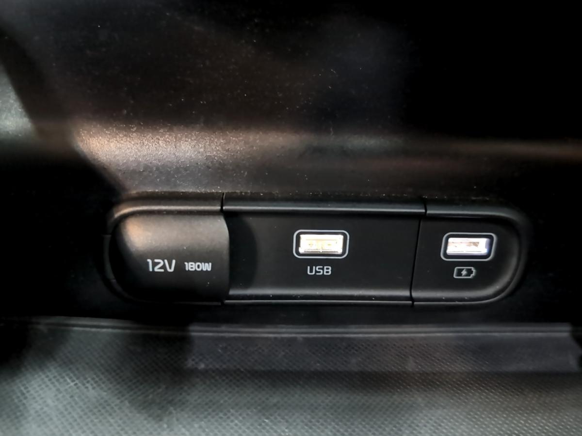 2022 Kia K5 - Image 55