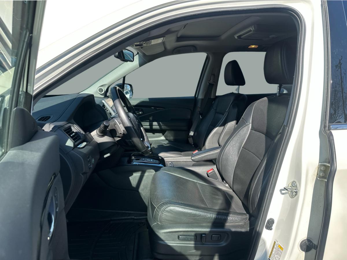 2017 Honda Pilot - Image 53