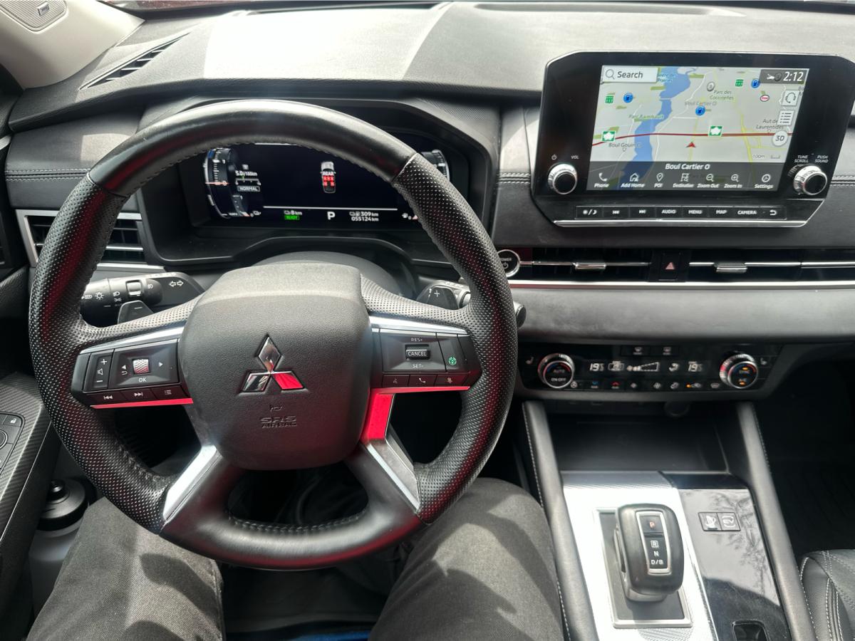 2024 Mitsubishi Outlander - Image 64