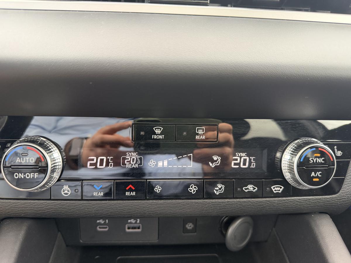 2025 Mitsubishi Outlander PHEV - Image 95