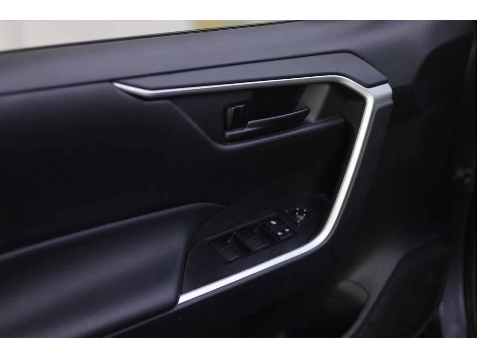2023 Toyota RAV4 - Image 67