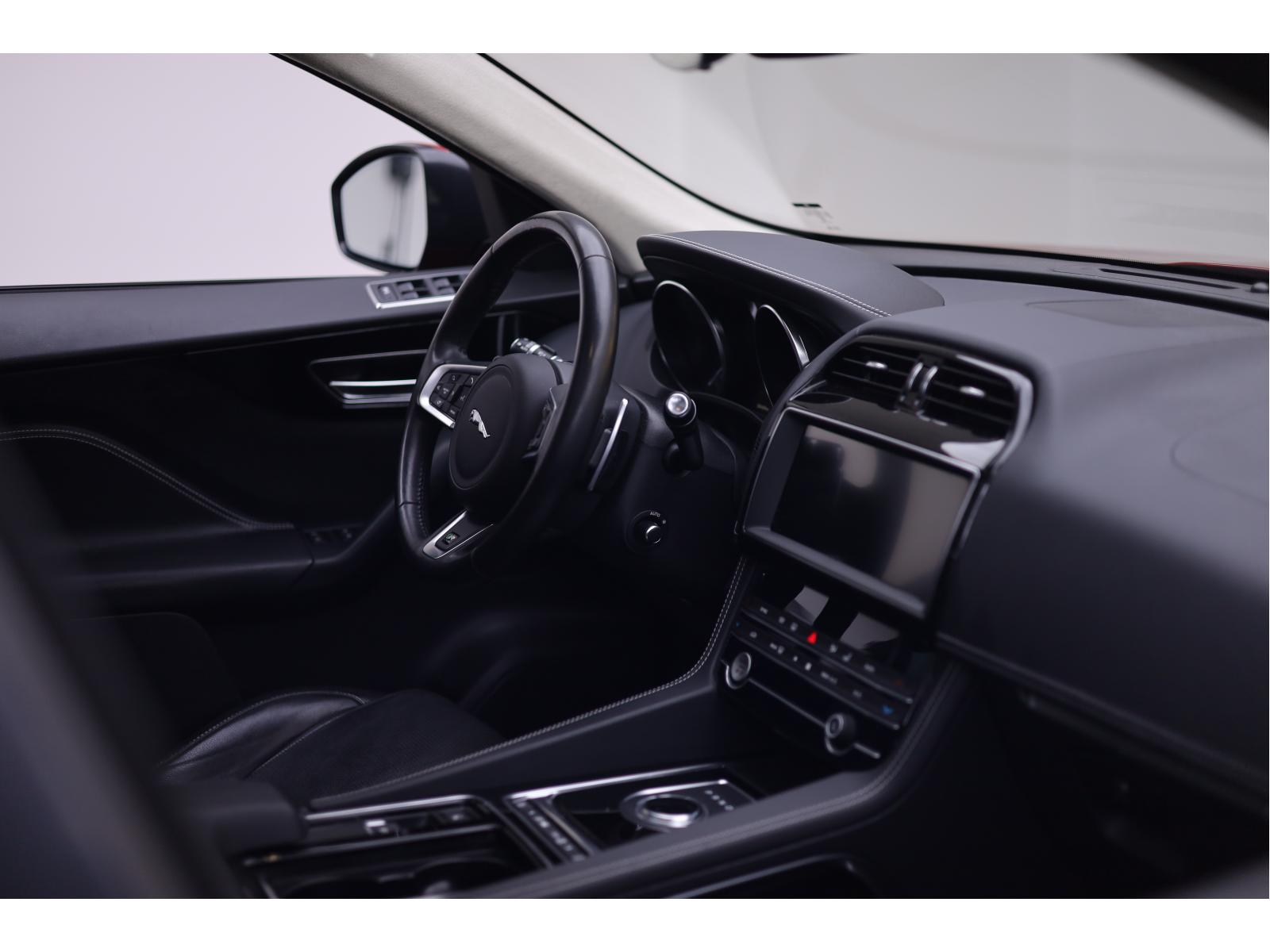 2019 Jaguar F-Pace - Image 232