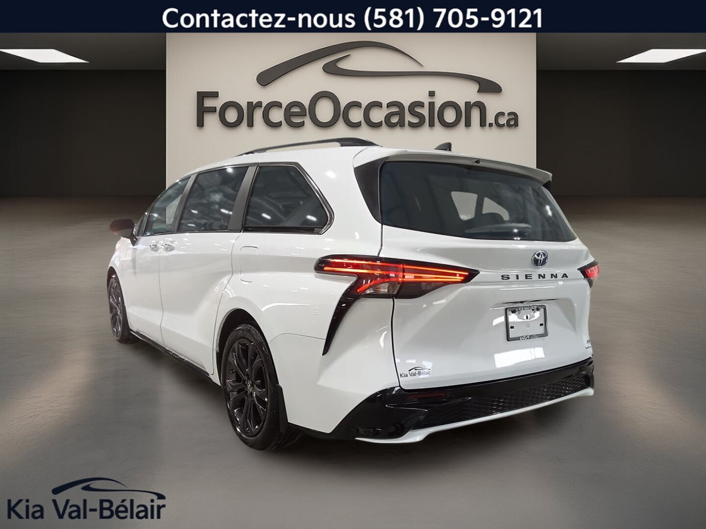 2022 Toyota Sienna Hybrid - Image 92