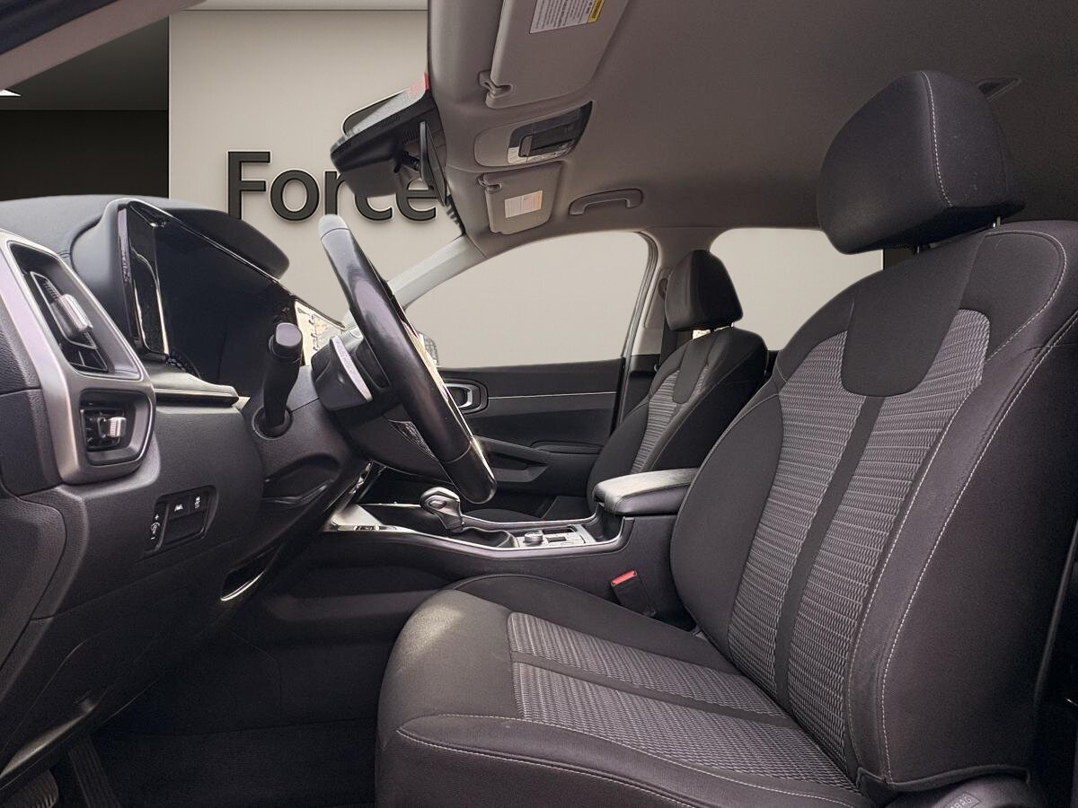 2021 Kia Sorento - Image 56