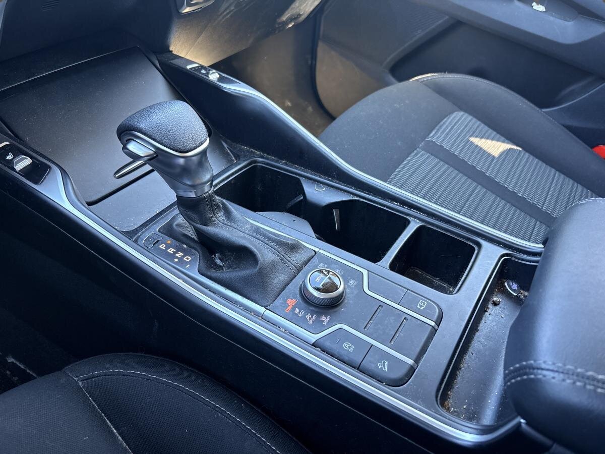2022 Kia Sorento - Image 33