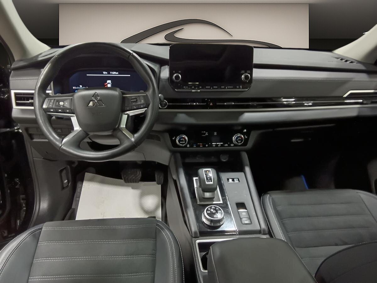2024 Mitsubishi Outlander PHEV - Image 50