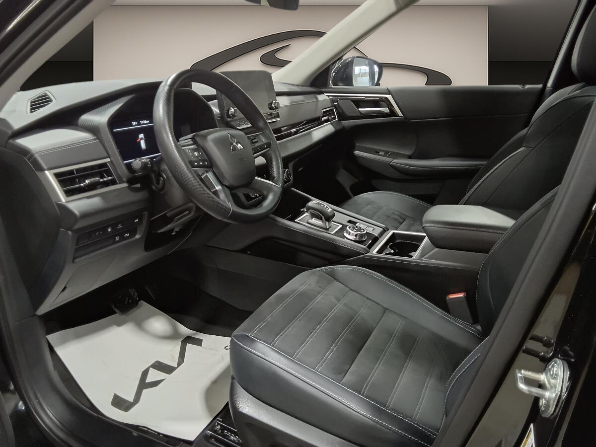 2024 Mitsubishi Outlander PHEV - Image 61