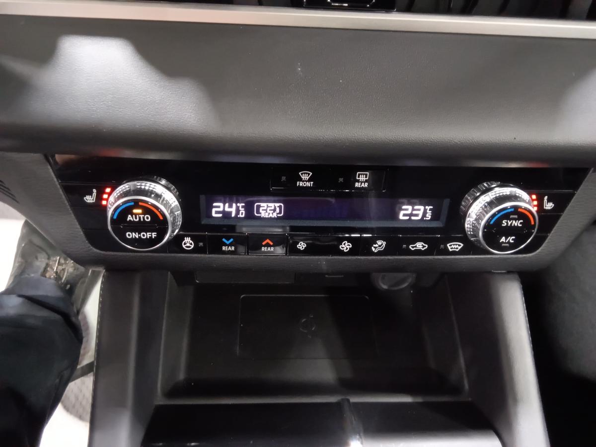 2024 Mitsubishi Outlander PHEV - Image 72