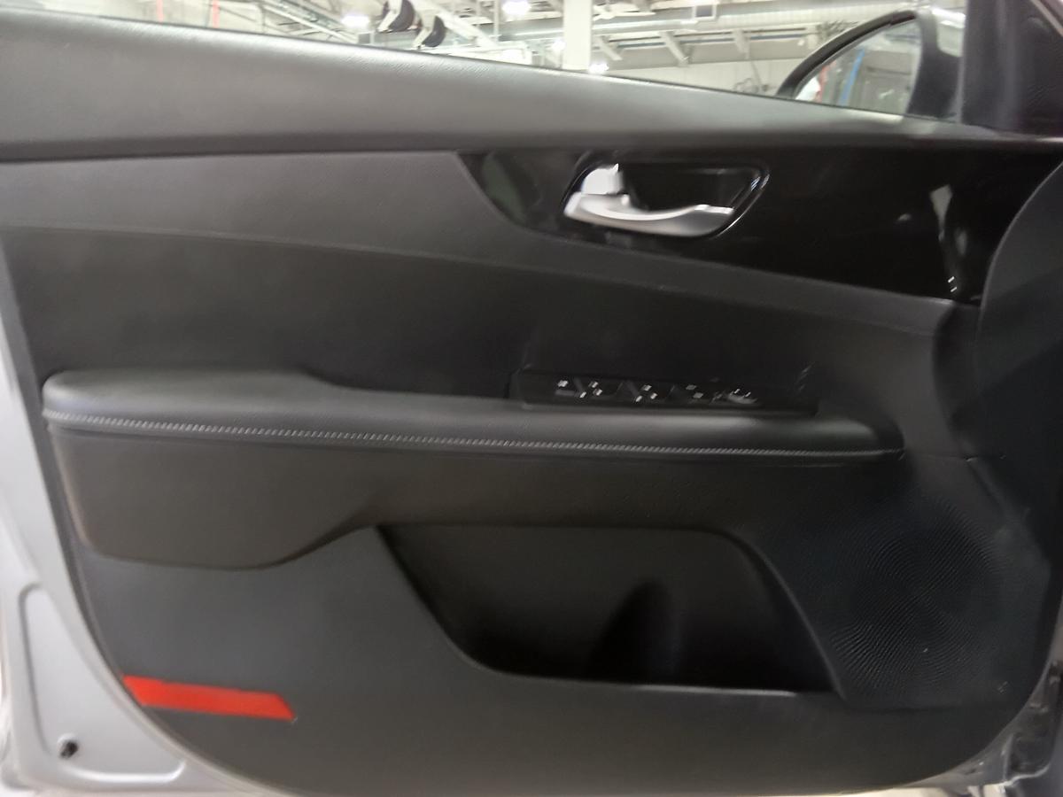2022 Kia Forte - Image 78