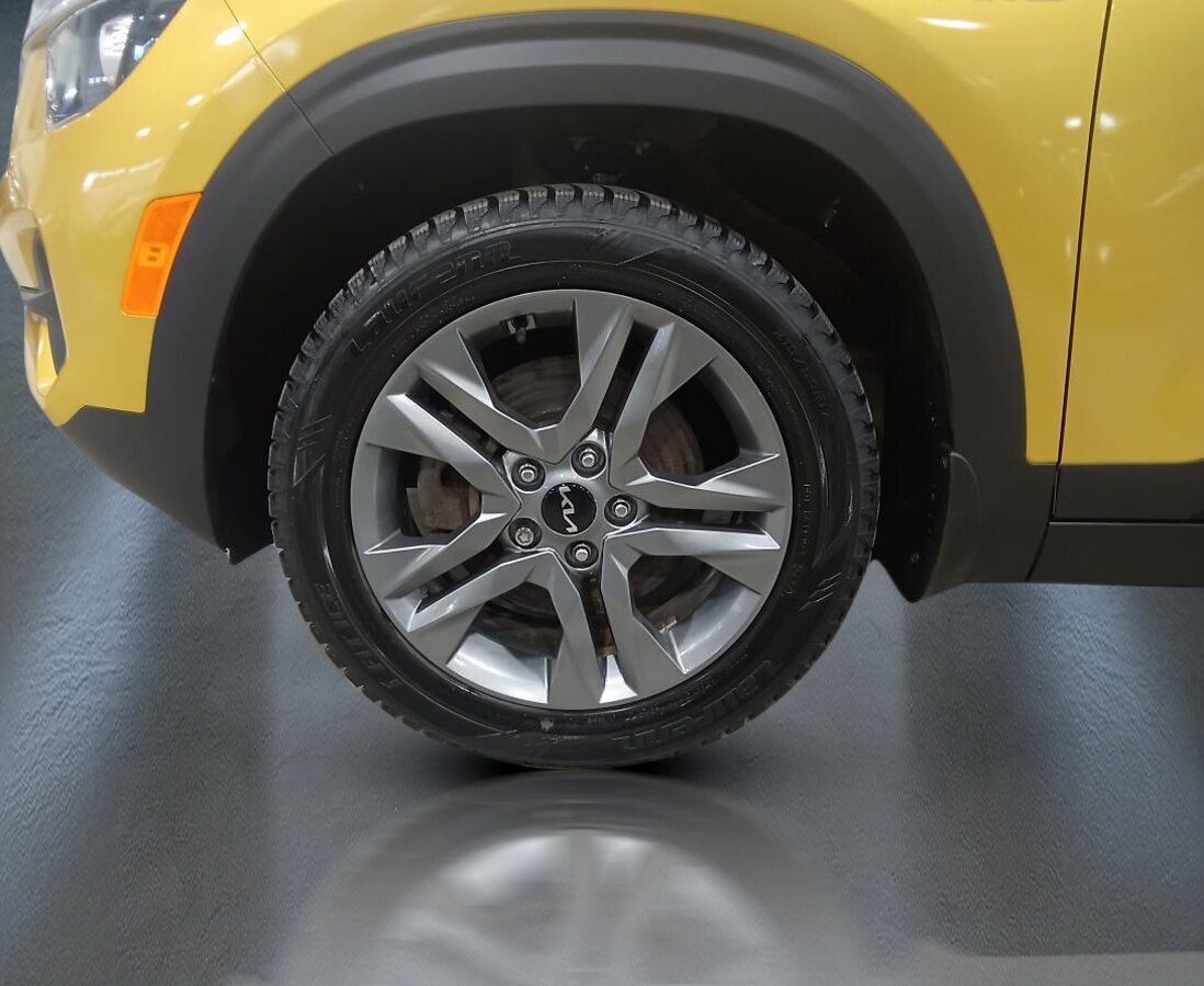 2023 Kia Seltos - Image 24
