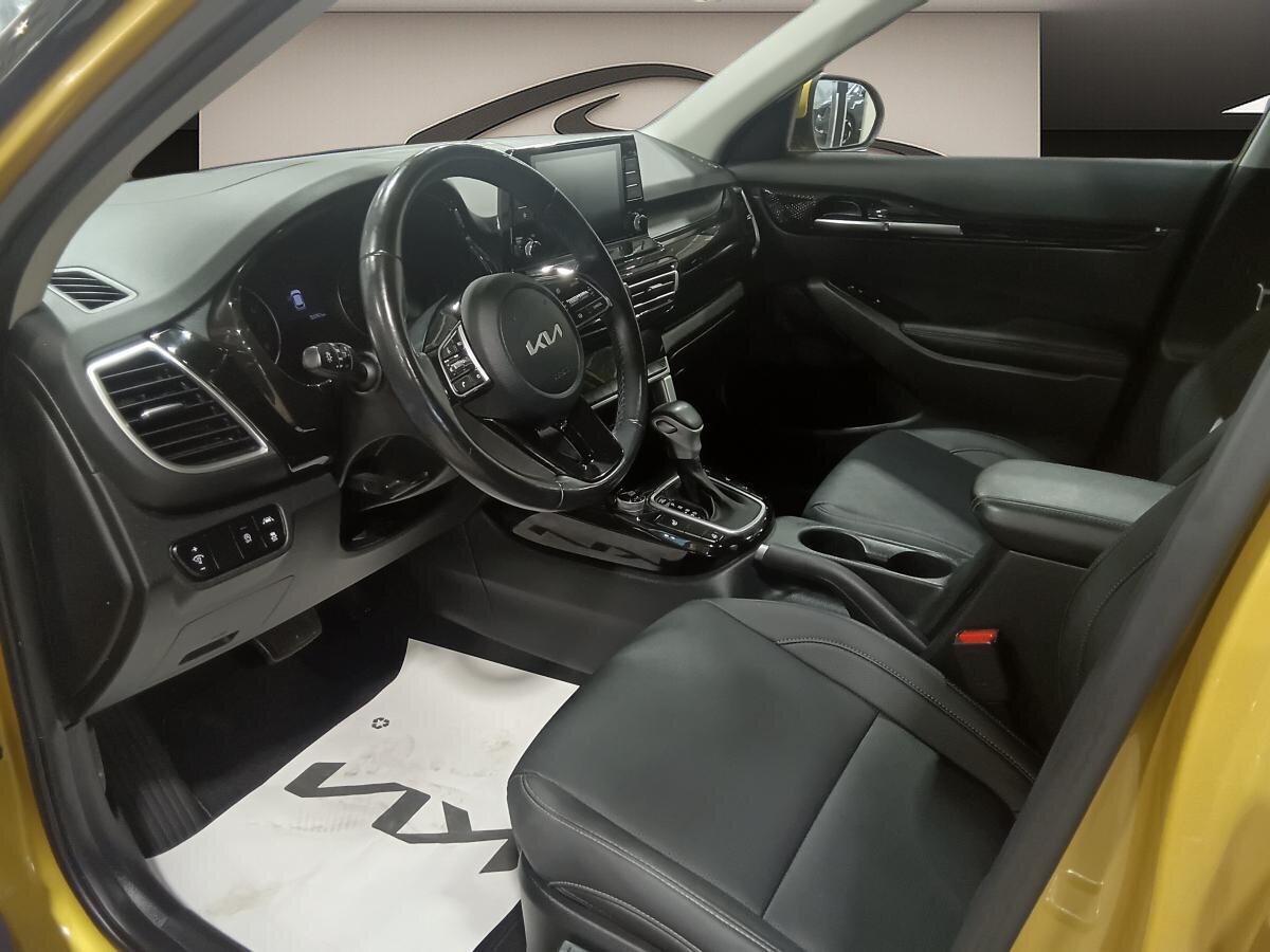 2023 Kia Seltos - Image 30