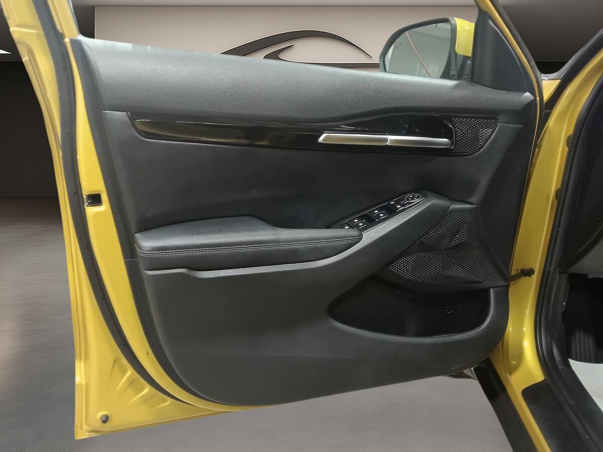 2023 Kia Seltos - Image 34