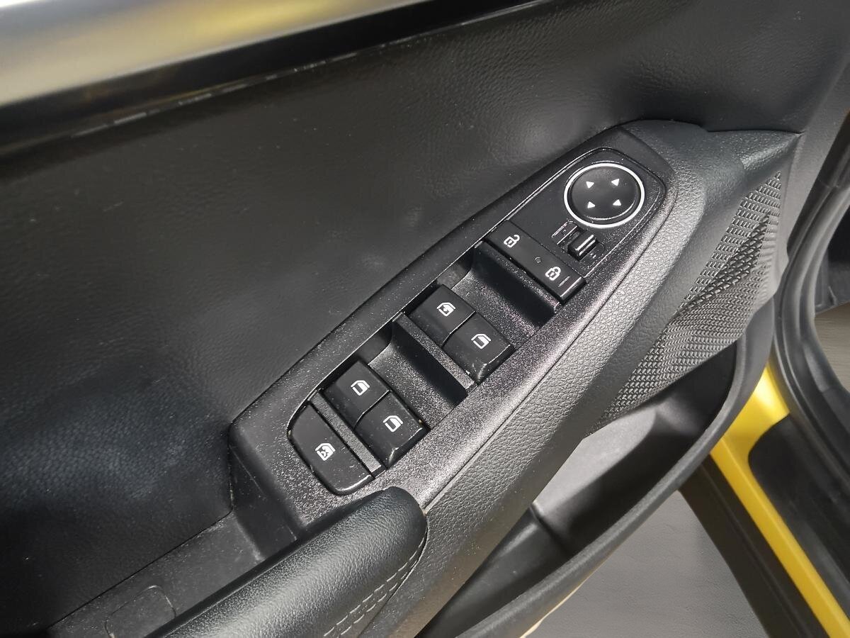 2023 Kia Seltos - Image 38