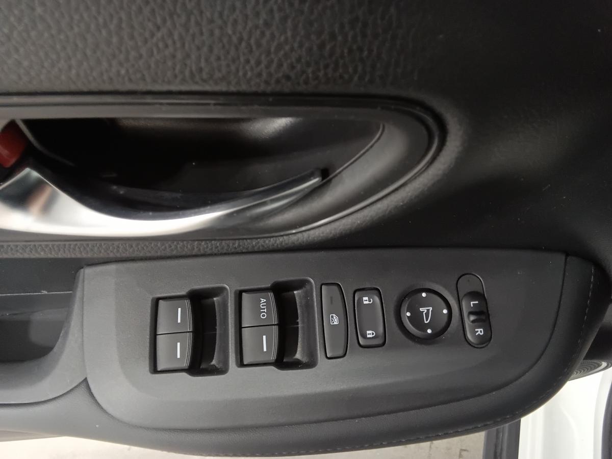 2024 Honda HR-V - Image 32
