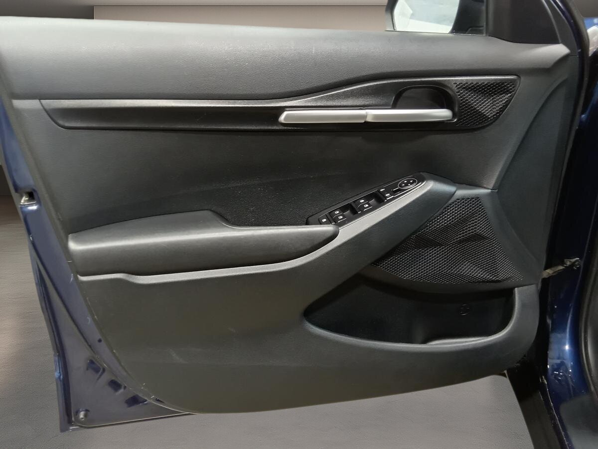 2023 Kia Seltos - Image 31