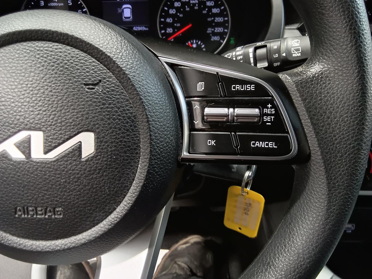2023 Kia Seltos - Image 37