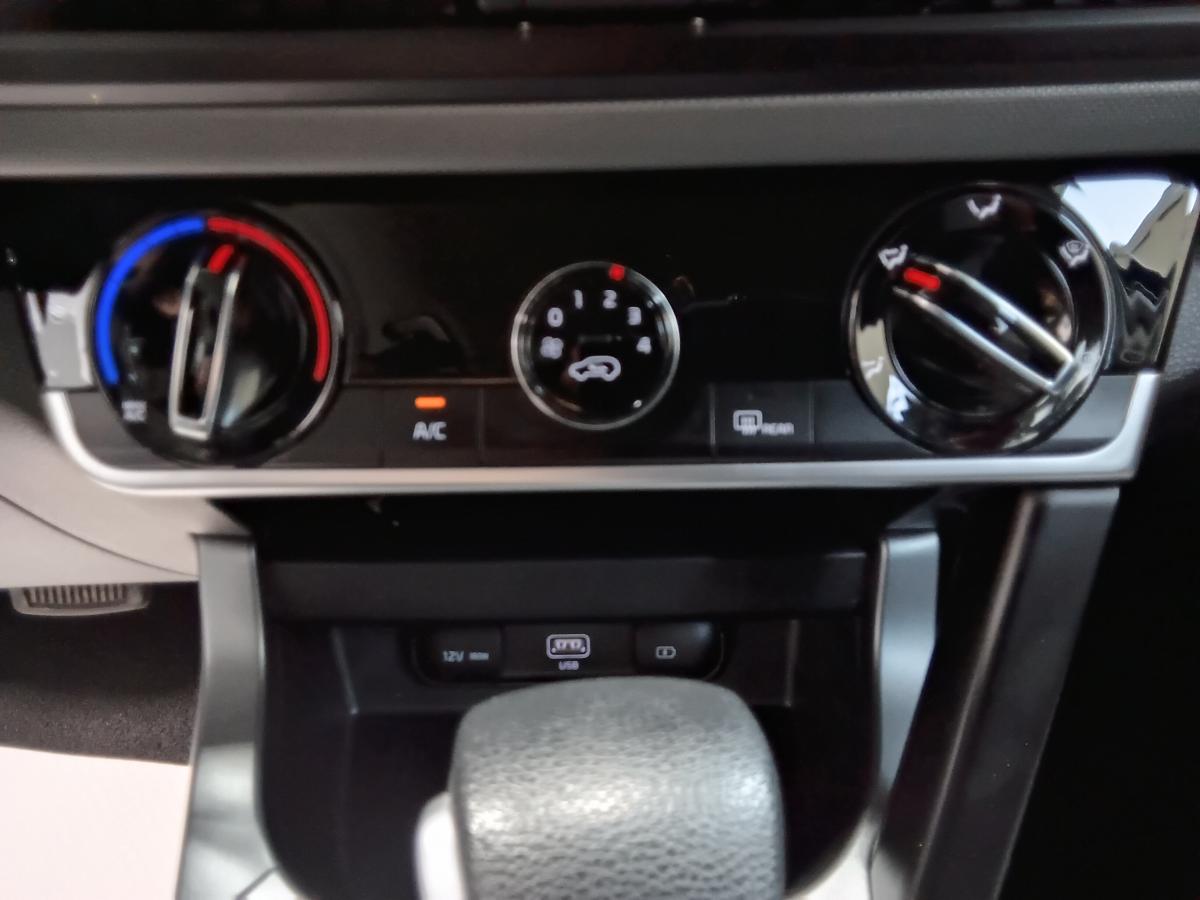 2023 Kia Seltos - Image 43