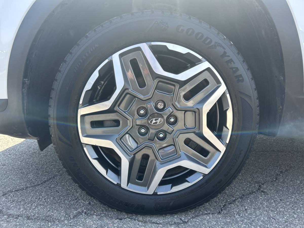 2022 Hyundai Santa Fe - Image 39