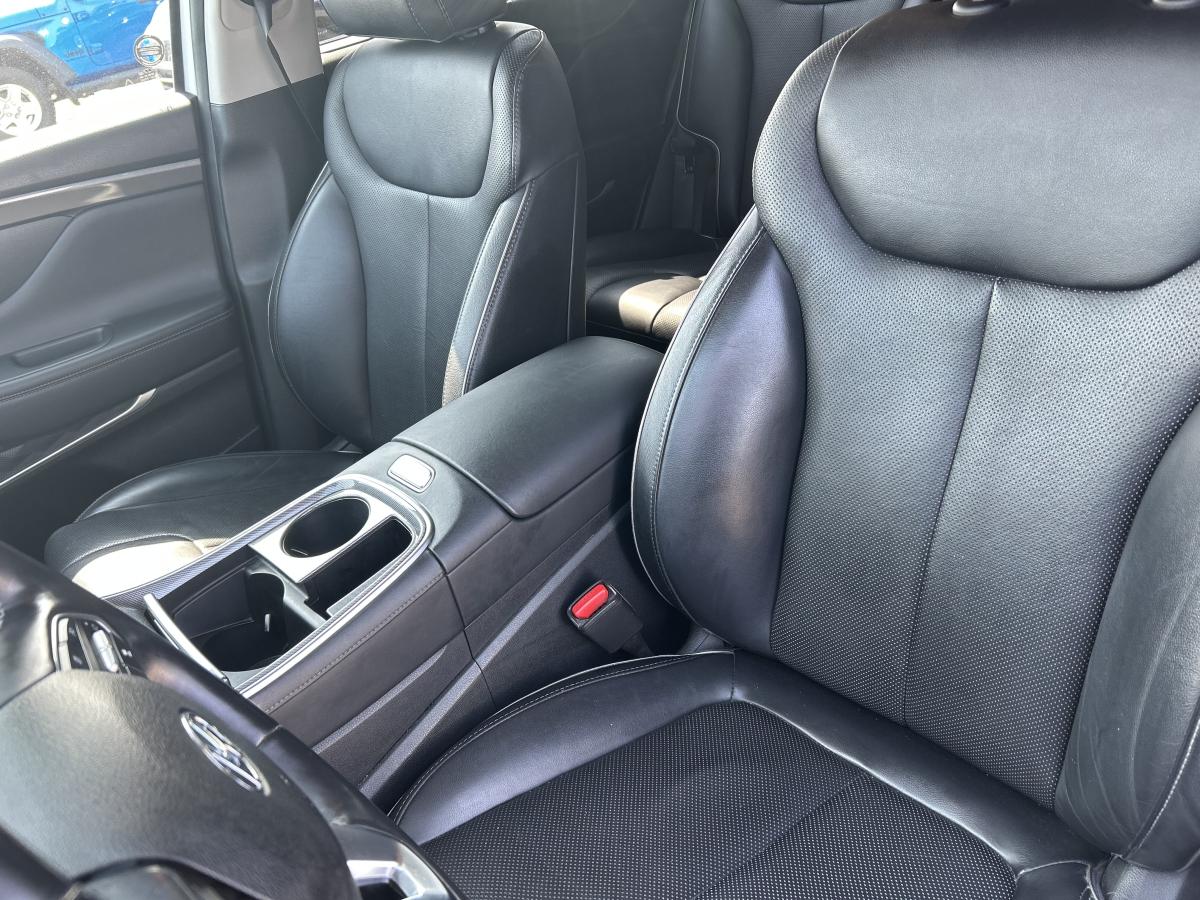 2022 Hyundai Santa Fe - Image 41