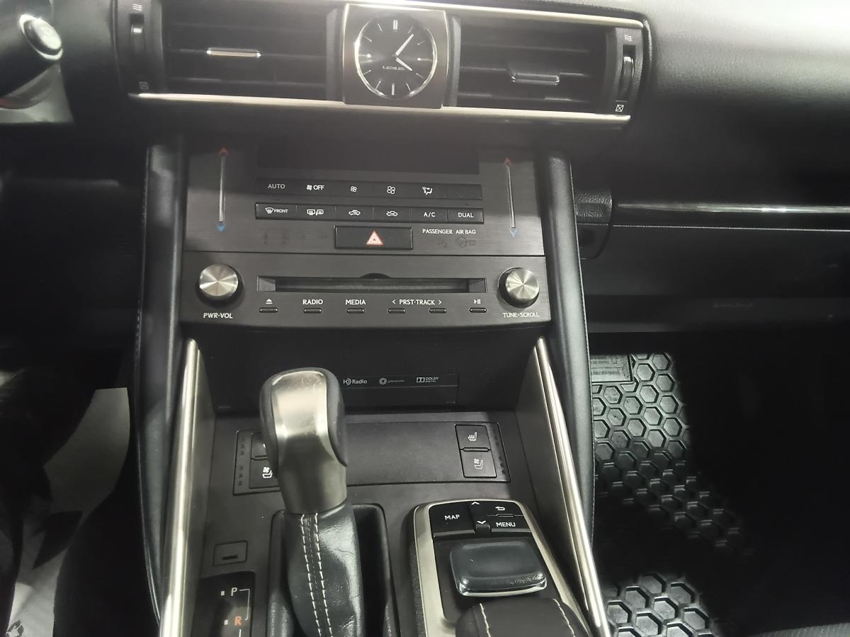2019 Lexus IS 300 - Image 132