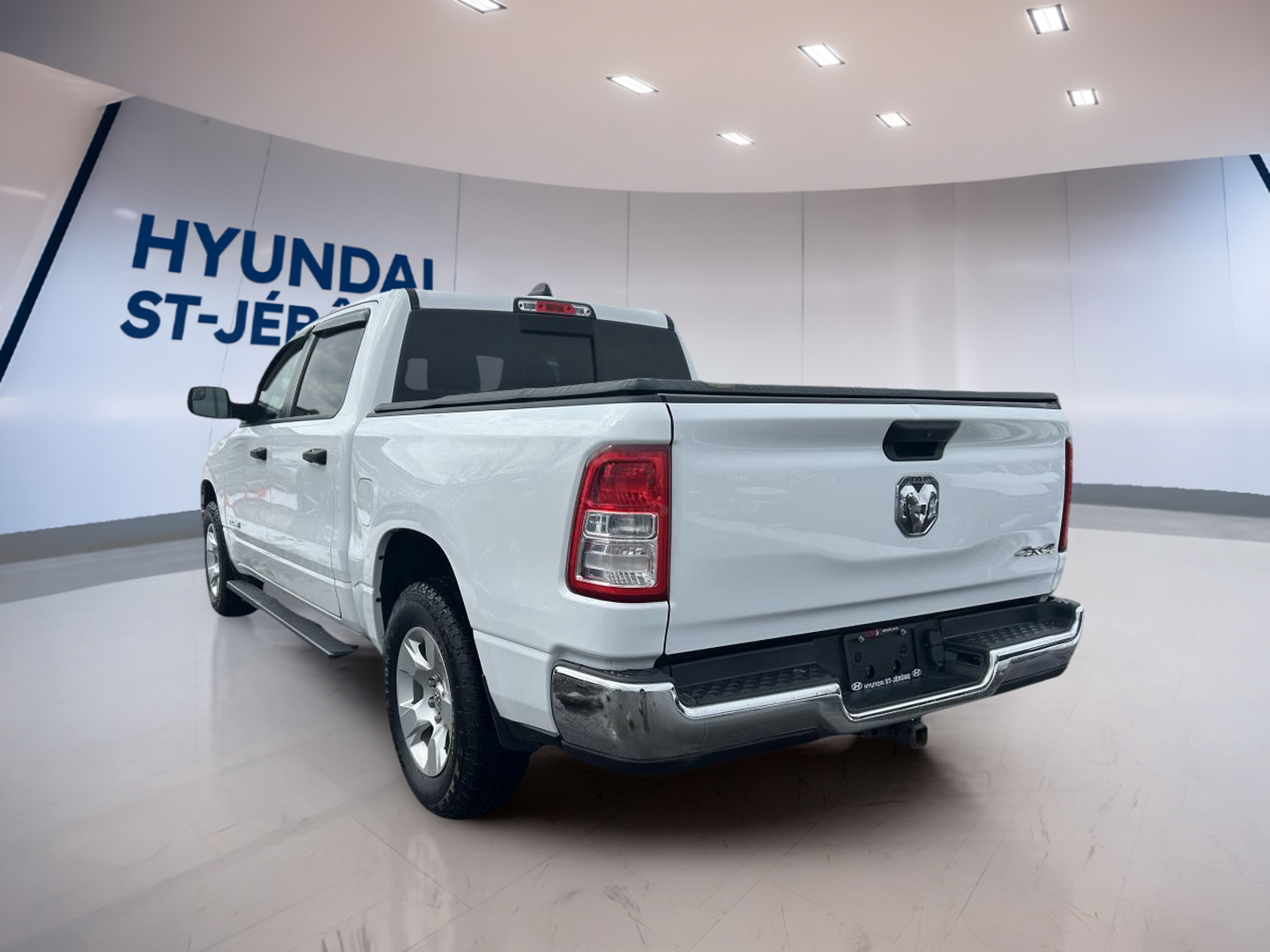 2022 RAM 1500 - Image 385