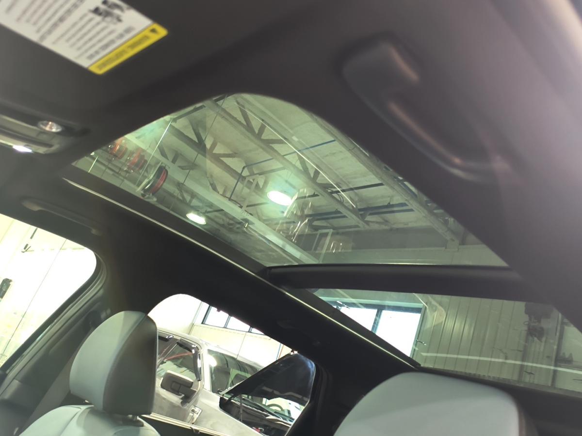 2025 Kia Sorento - Image 299