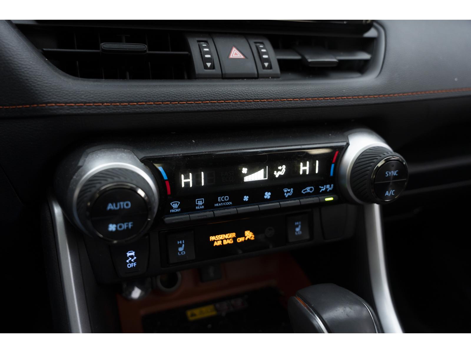 2022 Toyota RAV4 - Image 440
