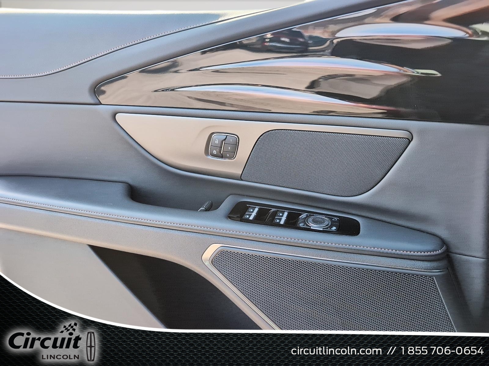 2024 Lincoln Nautilus - Image 73