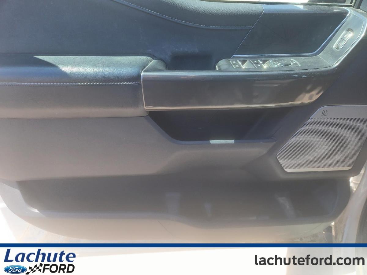2022 Ford F-150 - Image 16