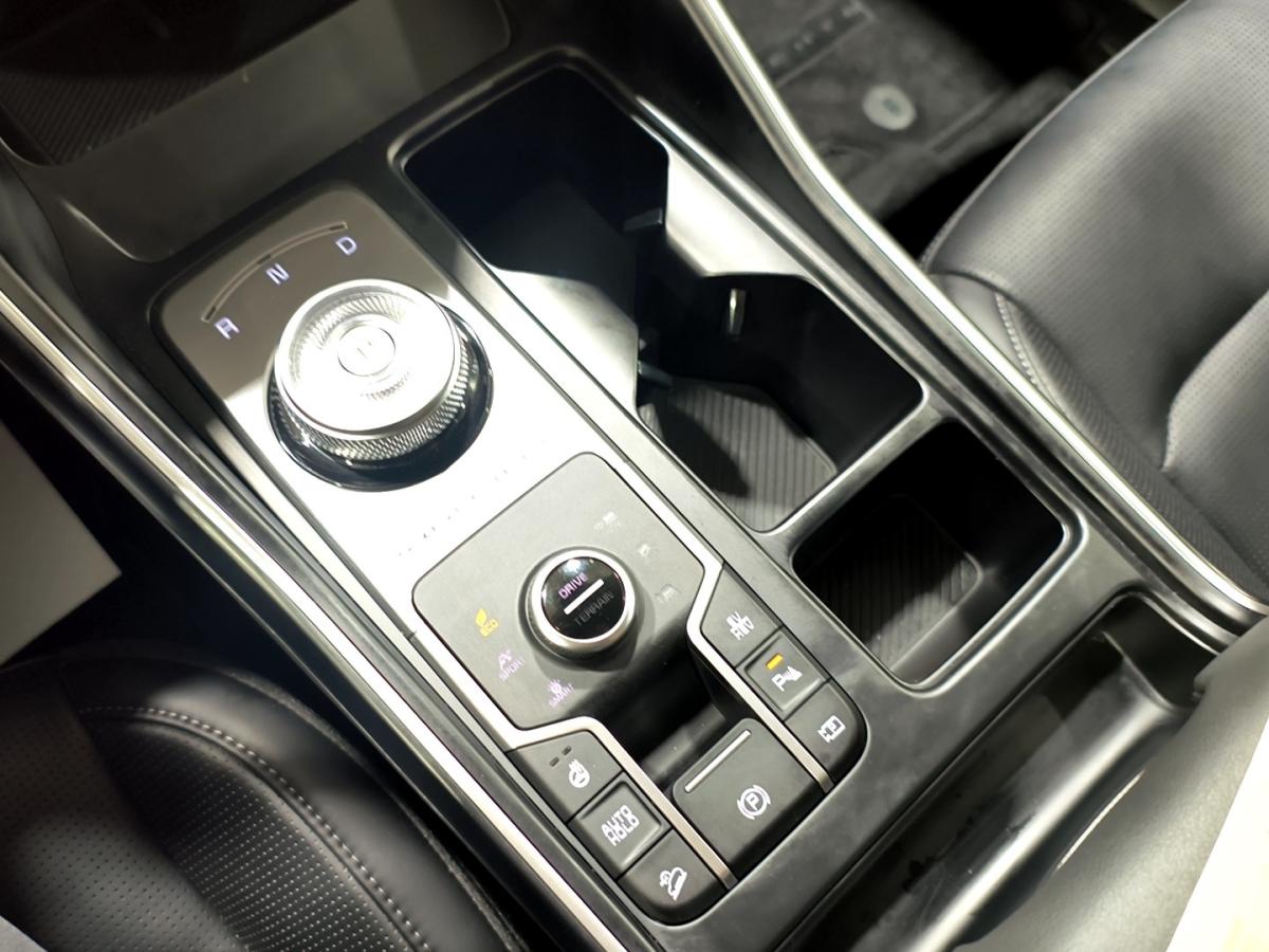 2025 Kia Sorento PHEV - Image 516