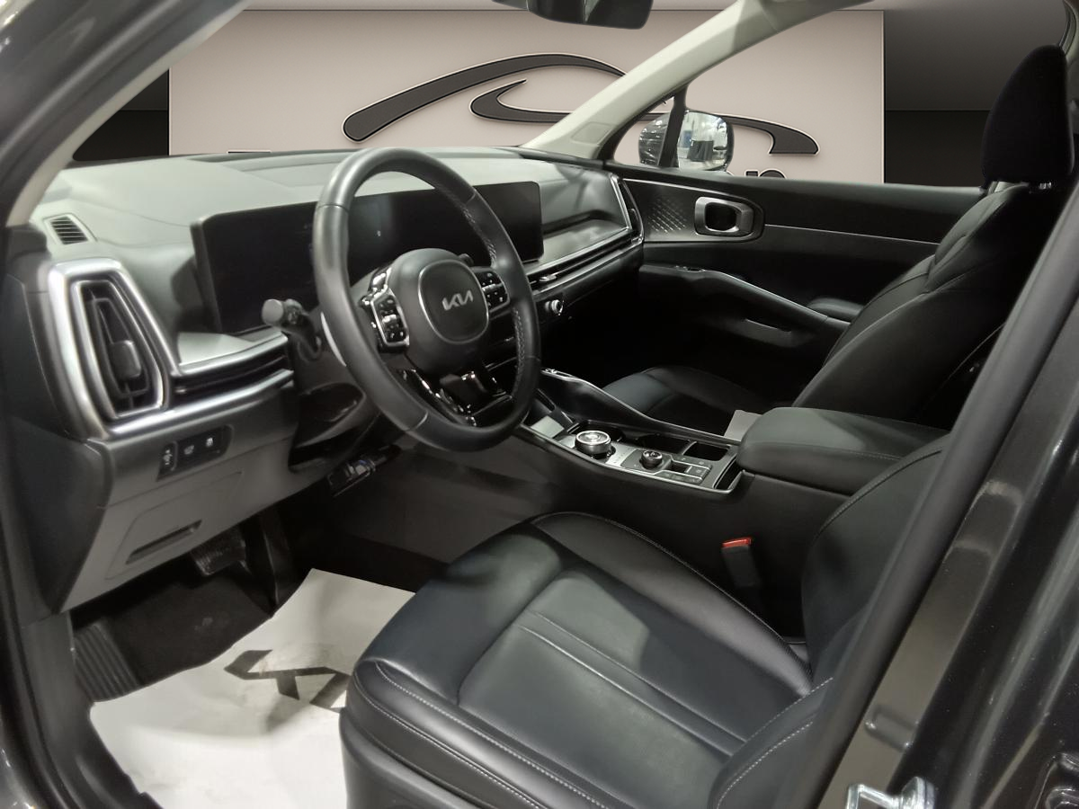 2025 Kia Sorento - Image 229