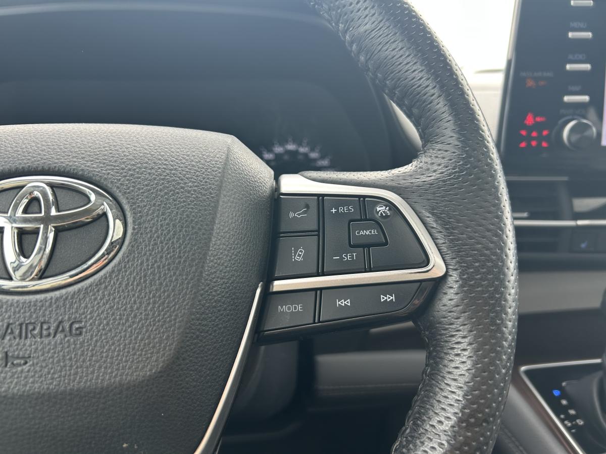 2024 Toyota Sienna - Image 84