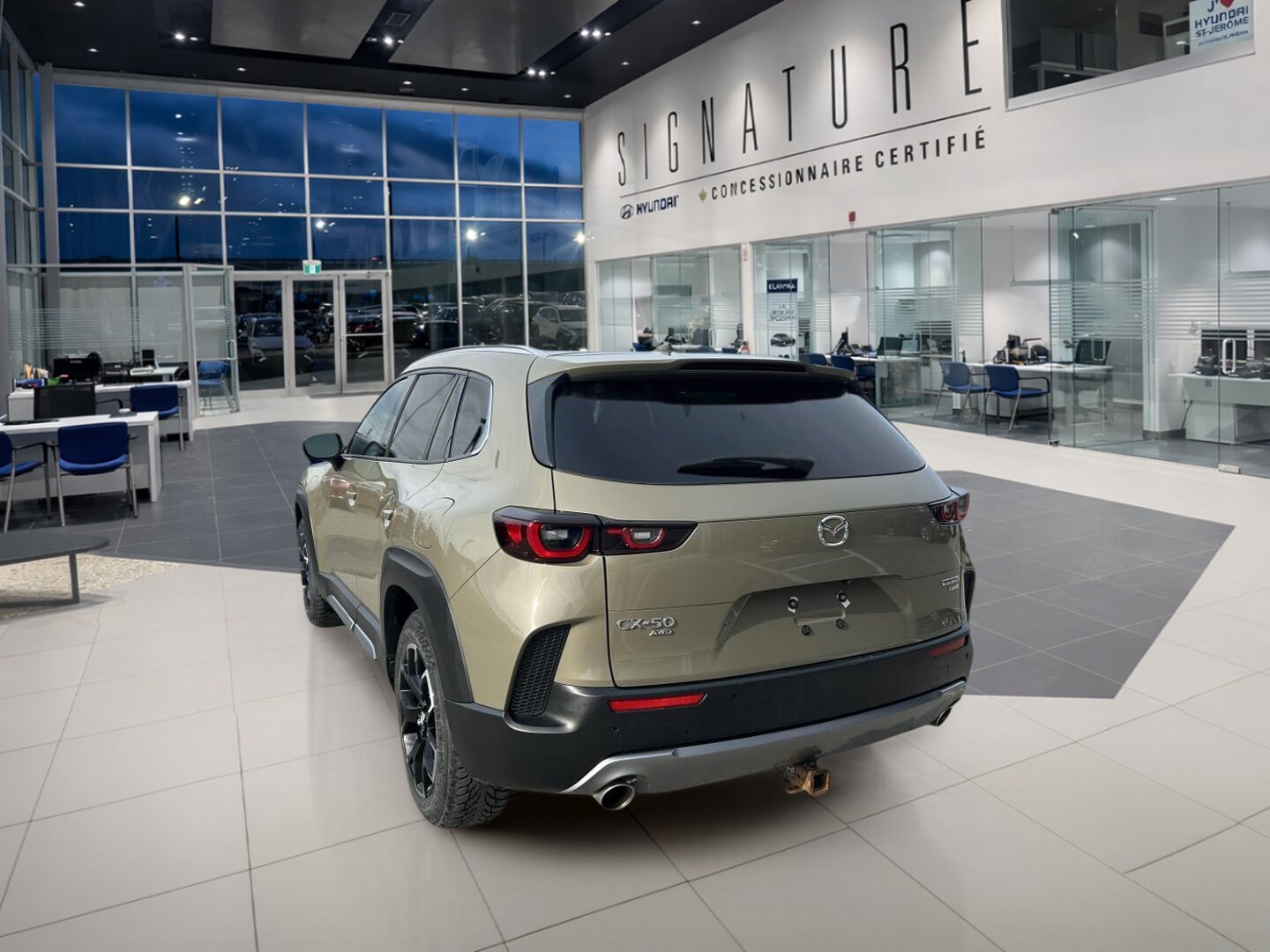 2024 Mazda CX-50 - Image 32