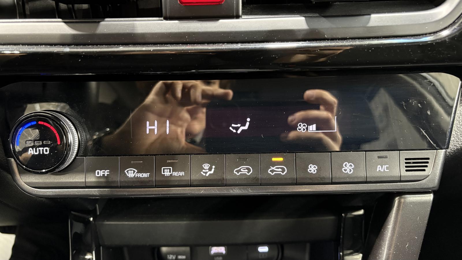 2025 Kia Seltos - Image 101